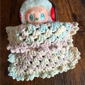 Cozy Multicolor Crochet Blanket and pillow for Labubu pop mart BIE dolls